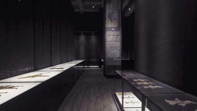 6284c00bd3297.gif