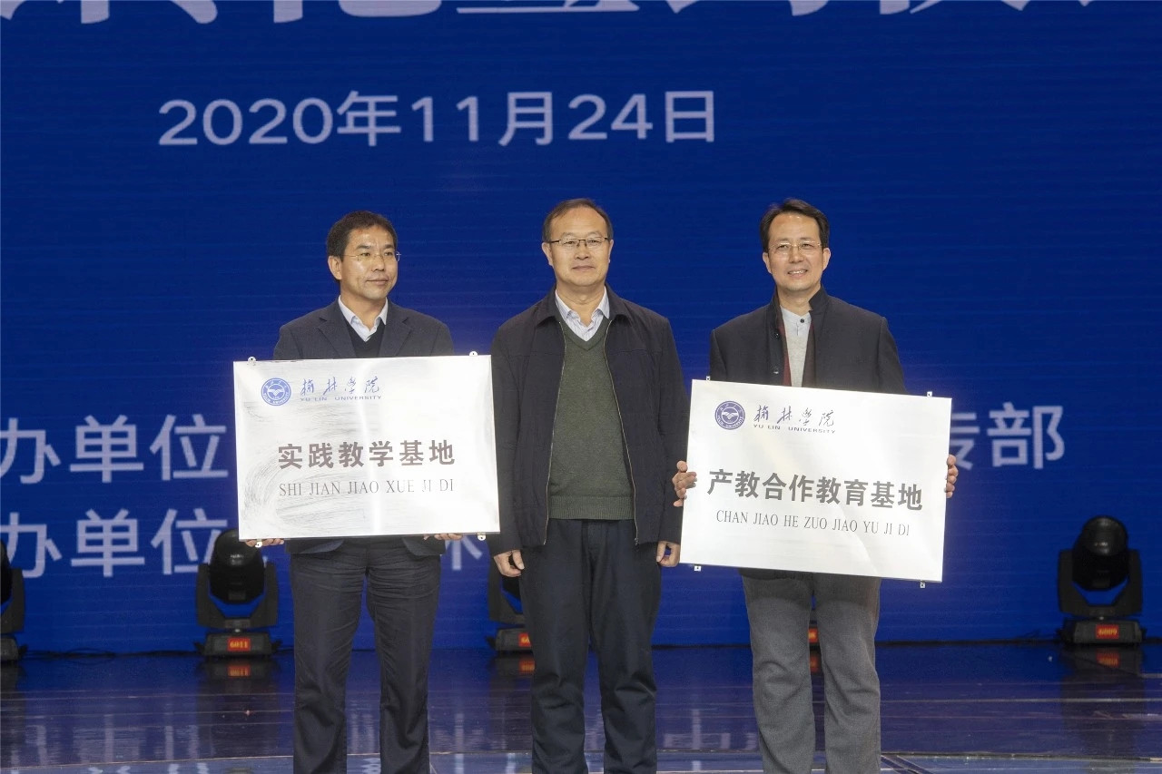 5fc603b439e25.jpg