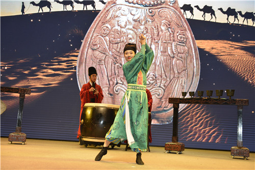 5d64dcbaa295e.jpg