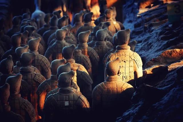 秦始皇兵马俑"复活"惊艳一刻